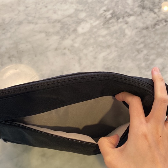 Target Anti Theft Bag - Picture 6 of 8